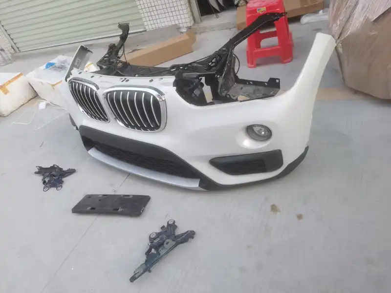 BMW F49 F52 nose cut