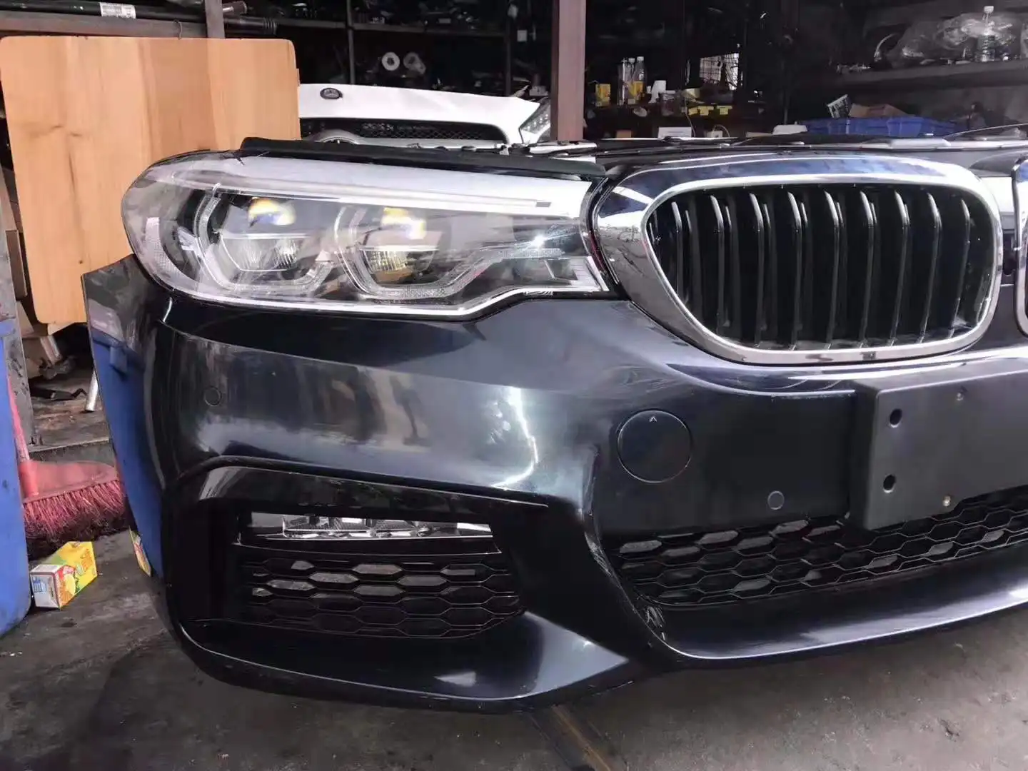 BMW 5Series G38 nose cut