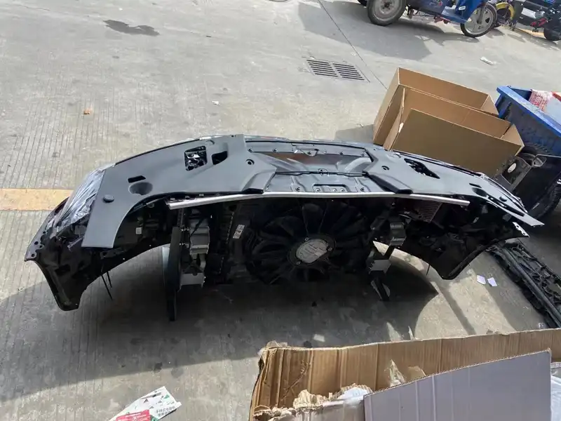 BMW G30 530E nose cut