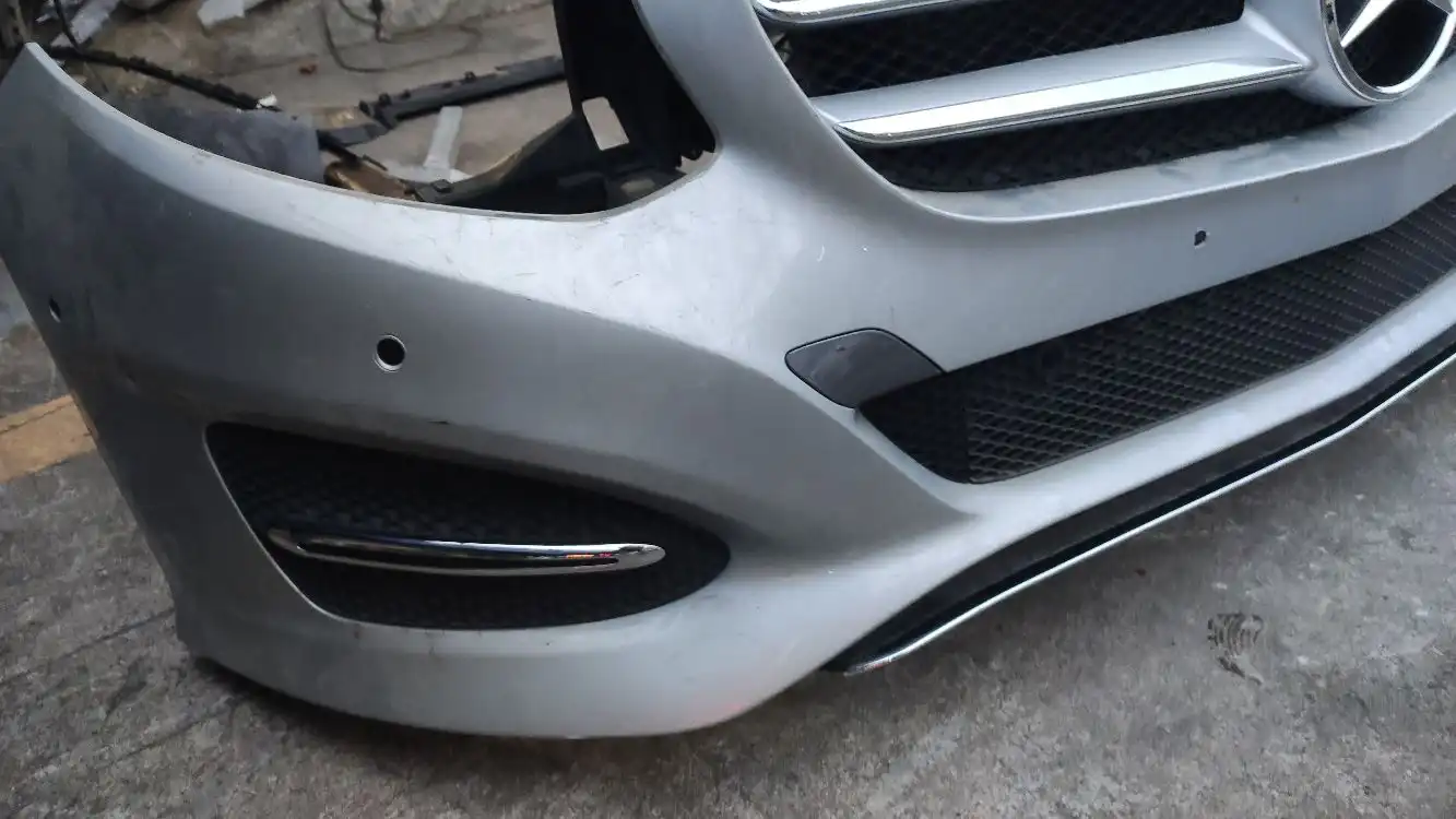 Mercedes benz W246 nose cut