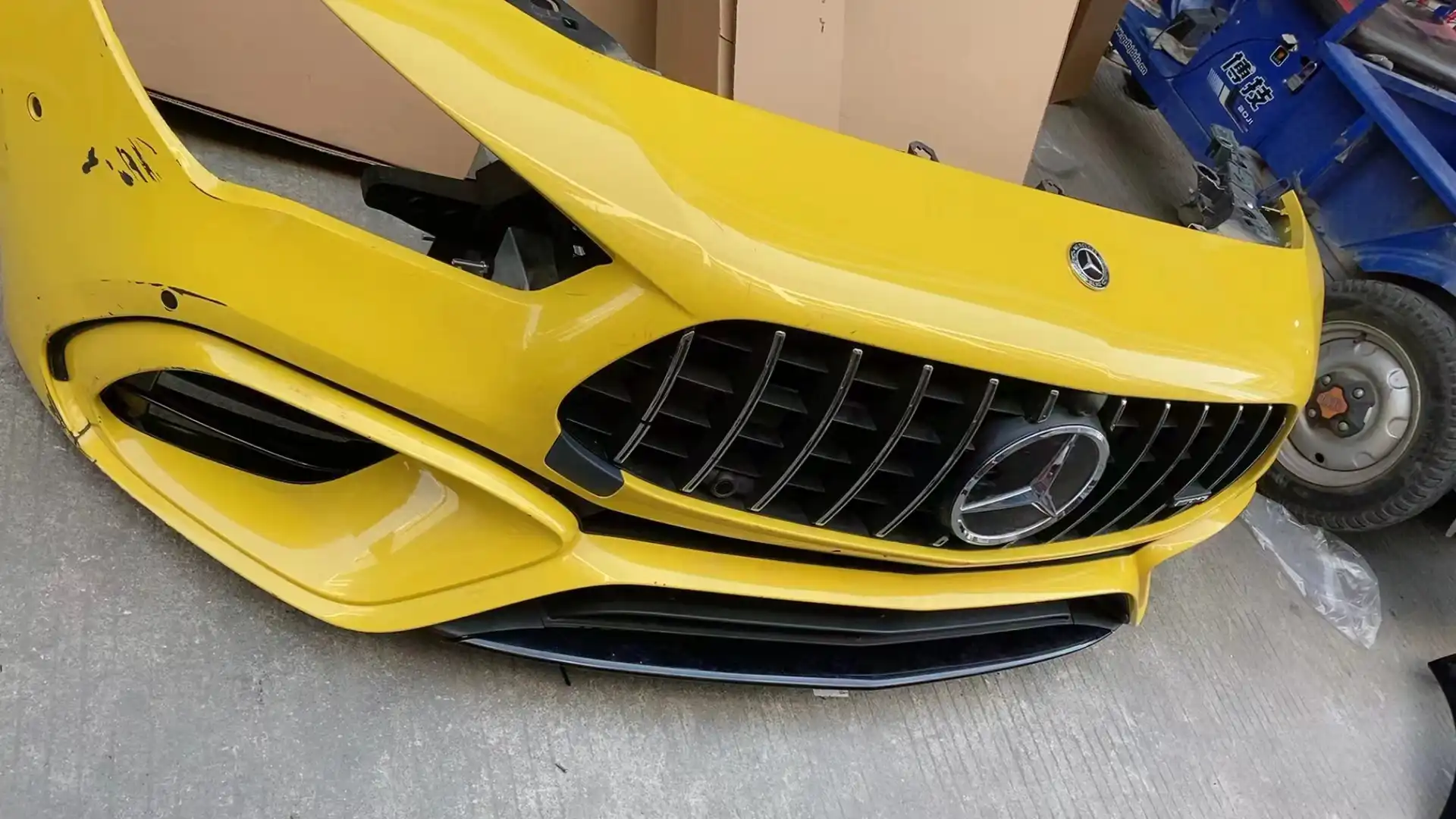 Mercedes benz W118 AMG nose cut