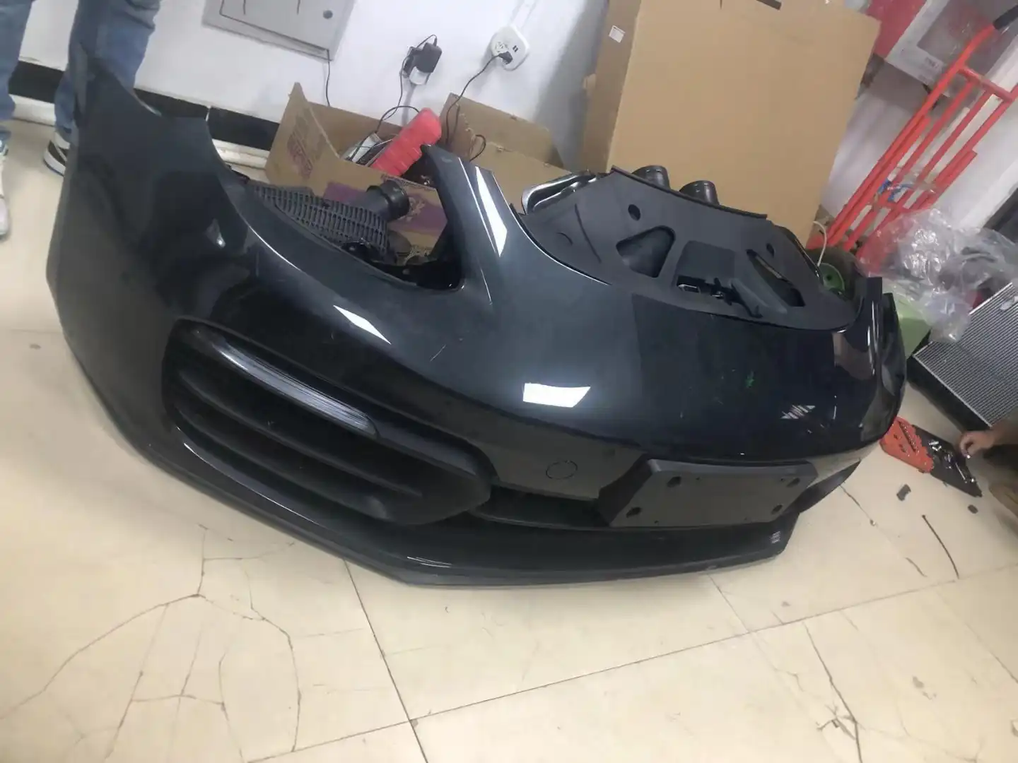 Porsche Panamera 971 nose cut