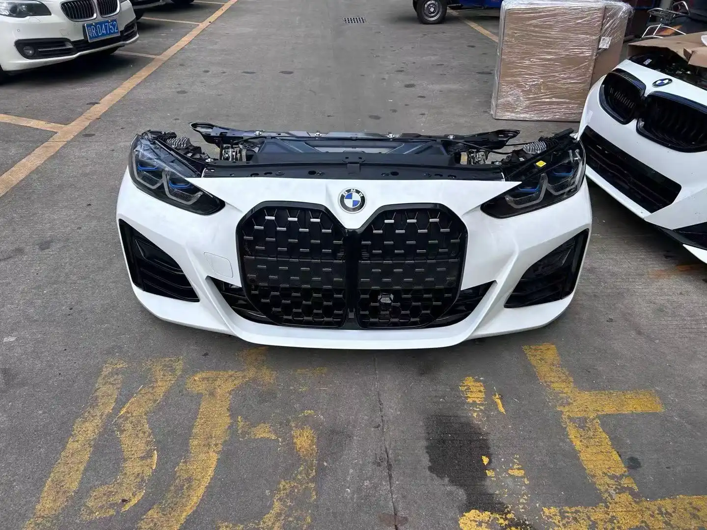 BMW G22 G26 nose cut